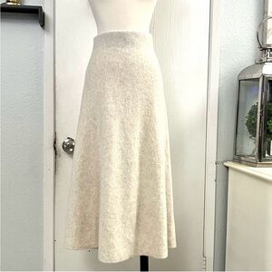 Uniqlo Cream A-Line Skirt